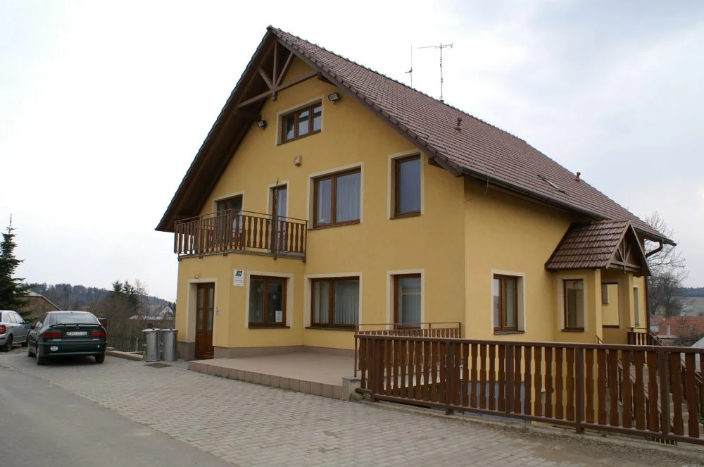 sidlo 1000x663 1 | PILA MINX, s.r.o. | pila, brikety, autodoprava - Niva sidlo 1000x663 1 | PILA MINX, s.r.o. | pila, brikety, autodoprava - Niva